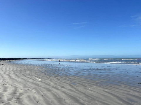 Sandy Bottoms Beach Escape - Kalgoorlie Accommodation 1