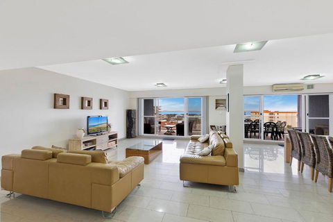 Sandy Cove Apartment The Entrance 48a - Kalgoorlie Accommodation 1