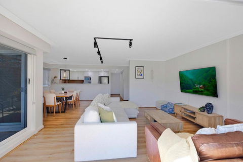 Sandy Cove Apartment The Entrance 8 - Kalgoorlie Accommodation 2