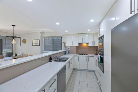 Sandy Cove Apartment The Entrance 8 - Kalgoorlie Accommodation 3