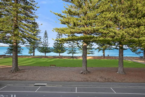 SEABREEZE At Victor Harbor - Kalgoorlie Accommodation 1