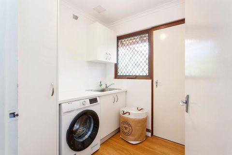 Serenity Haven - Kalgoorlie Accommodation 3