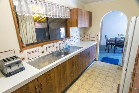 Smoky Bay Holiday Home - Kalgoorlie Accommodation 3