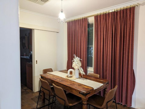Spacious, Modern & Stylish Vacation Home - Kalgoorlie Accommodation 3