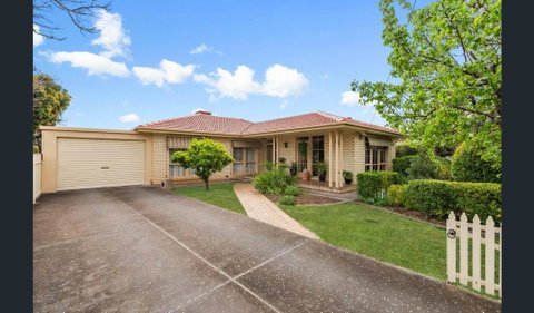 Spacious, Modern & Stylish Vacation Home - Kalgoorlie Accommodation 0
