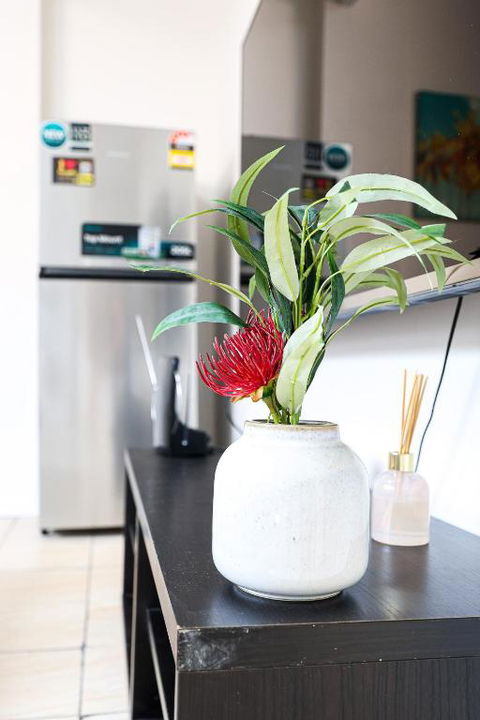 StayAU Cozy 1BR Living Space Near Chadstone - Kalgoorlie Accommodation 1