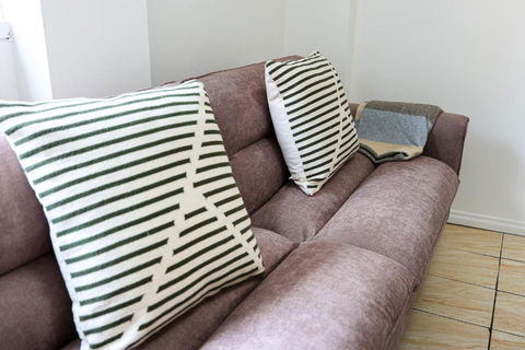 StayAU Cozy 1BR Living Space Near Chadstone - Kalgoorlie Accommodation 3