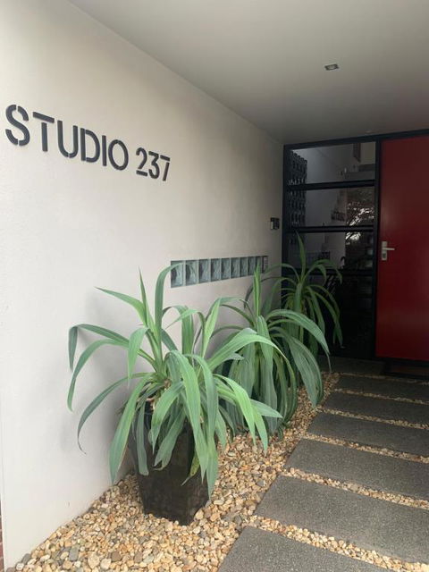 Studio237 Kyabram - Kalgoorlie Accommodation 2