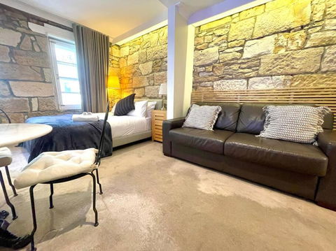 Sydney Escape - Pyrmont Stylish Studio Apartment - Kalgoorlie Accommodation 3