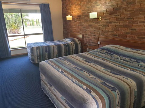 The Finley Palm Motor Inn - Kalgoorlie Accommodation 1