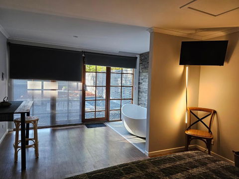 The Garden House BnB - Kalgoorlie Accommodation 2