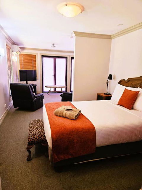 The Camperdown Mill - Kalgoorlie Accommodation 3