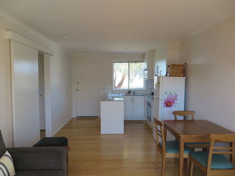 Beachside Rest - Kalgoorlie Accommodation 2