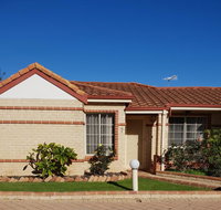 Beachside Retreat 2 - Kalgoorlie Accommodation