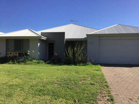 Beachwood House - Broadwater - Kalgoorlie Accommodation 1