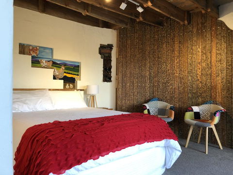 Bed In A Shed Too - Kalgoorlie Accommodation 0