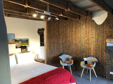 Bed In A Shed Too - Kalgoorlie Accommodation 1