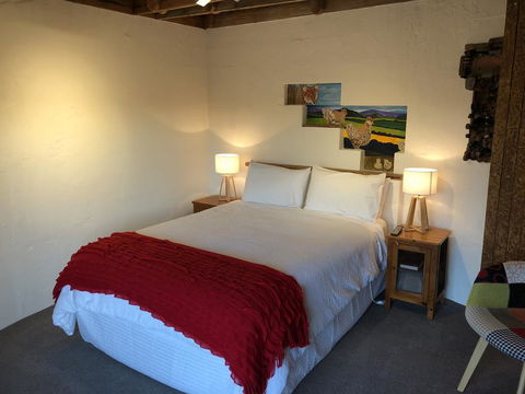 Bed In A Shed Too - Kalgoorlie Accommodation 2