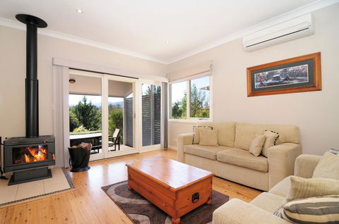 Bimbadeen - Comfortable Country Styled House! - Kalgoorlie Accommodation 2