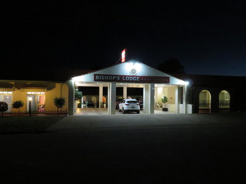 Bishops Lodge Narrandera - Kalgoorlie Accommodation 1