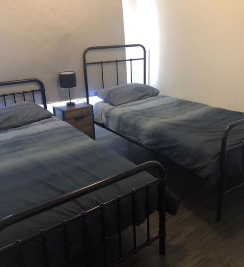 Blue Leaf Cottage - Kalgoorlie Accommodation 3