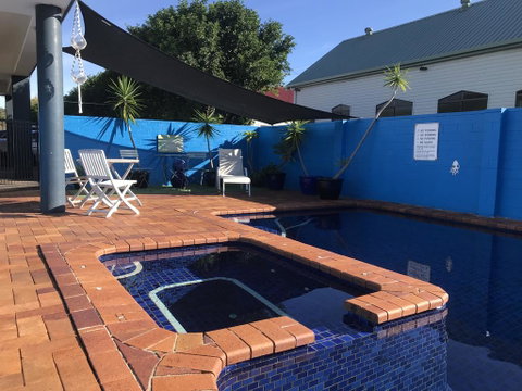 Blue Pelican Motel - Kalgoorlie Accommodation 2
