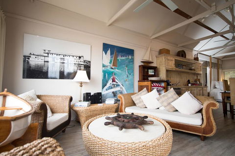 Boathouse - Birks River Retreat - Kalgoorlie Accommodation 1