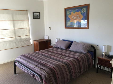 The Jewel Of The Bay - Kalgoorlie Accommodation 2