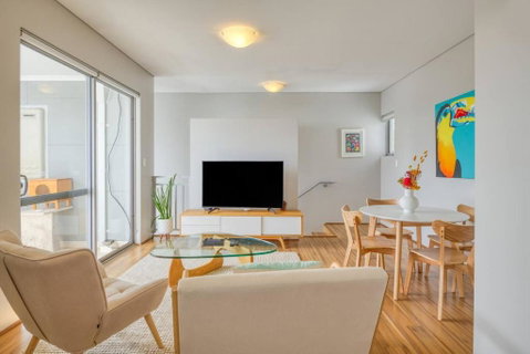The Nordic Nook - A Relaxed Redcliffe Stay - Kalgoorlie Accommodation 0