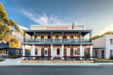 The Royal Hotel Bungendore - Kalgoorlie Accommodation 0