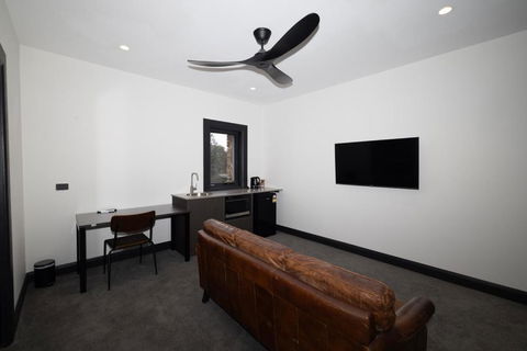 The Royal Hotel Bungendore - Kalgoorlie Accommodation 2