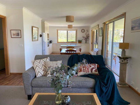 Three Island Escape - Dover - Kalgoorlie Accommodation 0