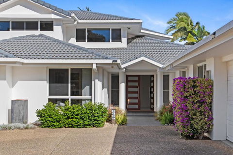 Westlake Getaway - Relaxing Pool & Golf Links - Kalgoorlie Accommodation 0
