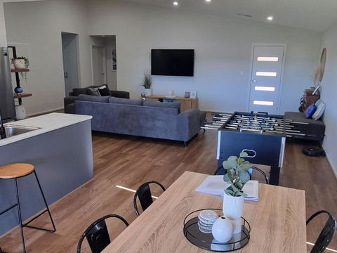 Wellington Marina70 - Kalgoorlie Accommodation 3