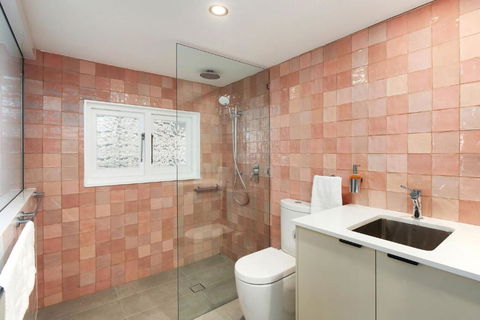 White Beach Studio - Kalgoorlie Accommodation 3