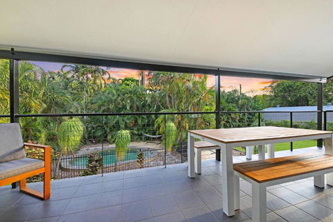 A Tropical Pool Paradise In Rapid Creek - Kalgoorlie Accommodation 2