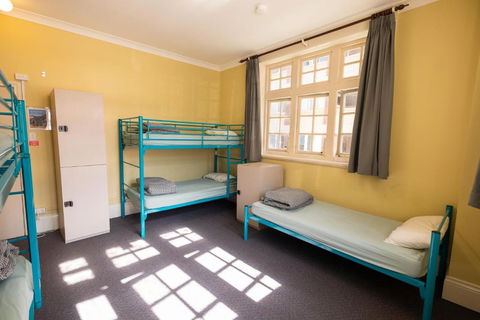 YHA Newcastle Beach - Kalgoorlie Accommodation 2