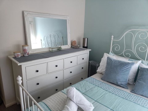 Tingalpa Townhouse Treat - Kalgoorlie Accommodation 1