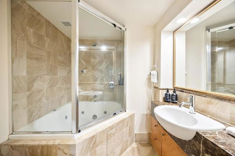 ZANZ205- Exclusive Outdoor Spa With Ocean Glimpses - Kalgoorlie Accommodation 3