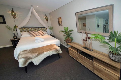 ZANZIBAR FANTASTIC 1 Bedroom APARTMENT - Kalgoorlie Accommodation 0