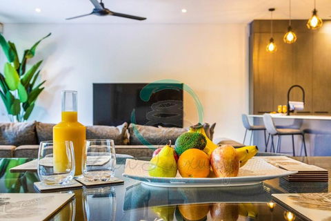 ZEN ARCTIC Luxury 2-Story T/House + Pool & Markets - Kalgoorlie Accommodation 3