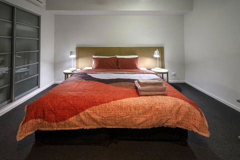 ZEN CITY & SEA Executive 1-BR Suite In Darwin CBD - Kalgoorlie Accommodation 1