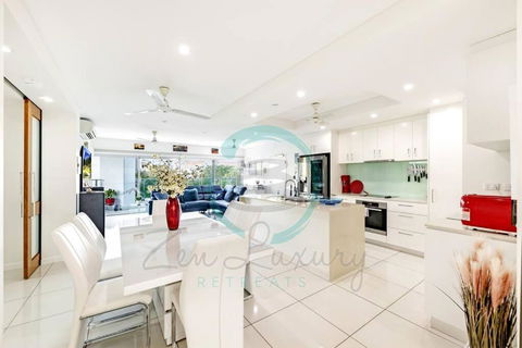 ZEN Tree Blossom: 3-BR Luxury Apt Near Waterfront - Kalgoorlie Accommodation 0
