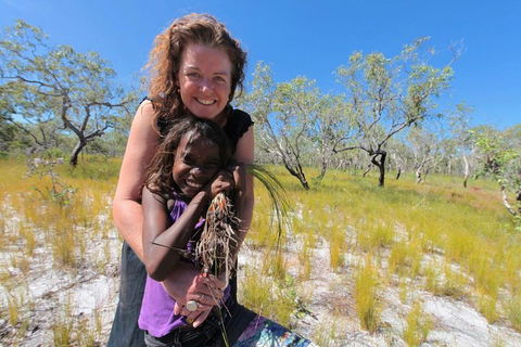 Gay-Wu Woman's 5 Day Yolngu Homeland Tour - Kalgoorlie Accommodation 1