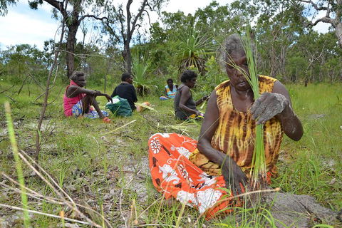 Gay-Wu Woman's 5 Day Yolngu Homeland Tour - Kalgoorlie Accommodation 2