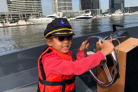 2-Hour Boat Rental In Melbourne - Kalgoorlie Accommodation 4