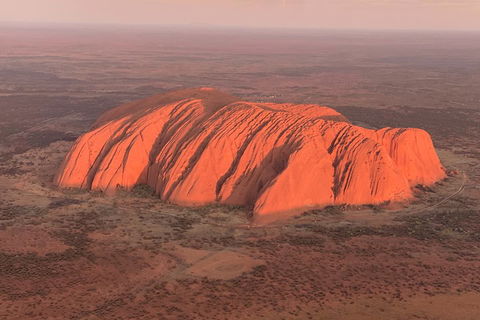 Scenic Flight: Uluru & Kata Tjuta - Kalgoorlie Accommodation 2