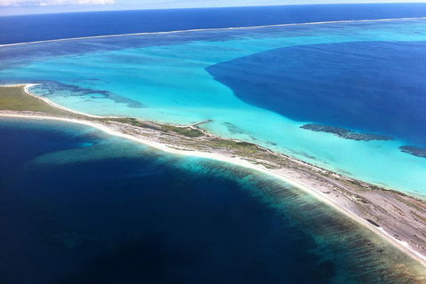 Abrolhos Islands Fixed-Wing Scenic Flight - Kalgoorlie Accommodation 1