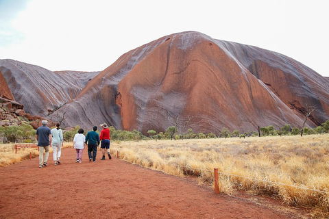 Ayers Rock Combo: Uluru Base And Sunset Plus Uluru Sunrise And Kata Tjuta With An Optional BBQ Dinner Or Kings Canyon Day Trip - Kalgoorlie Accommodation 3