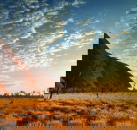 Highlights of Uluru Including Sunrise and Breakfast - Kalgoorlie Accommodation